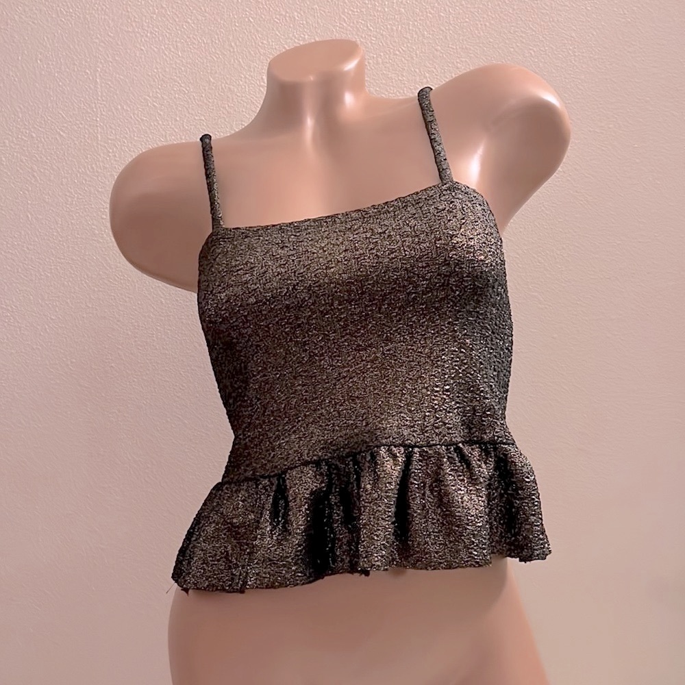 KS Garner Spaghetti Strap Ruffle Hem Crop Top